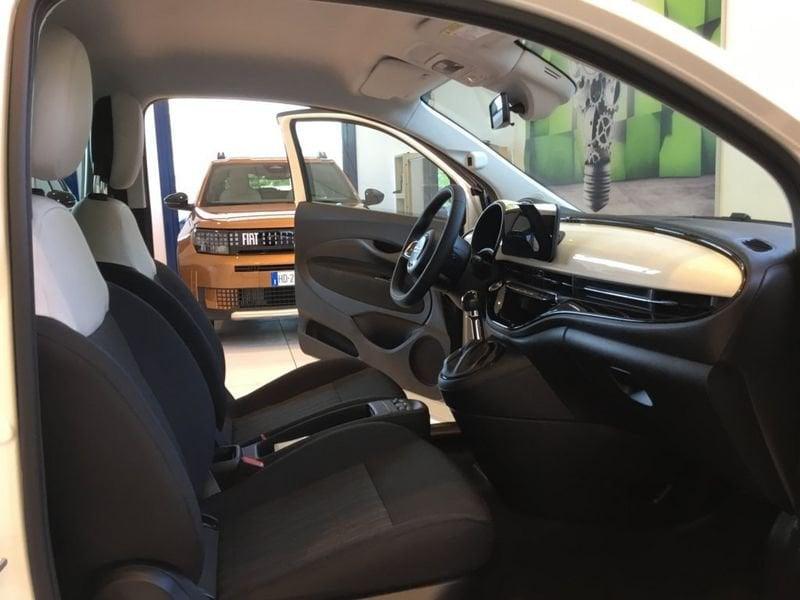 FIAT 500 Hybrid Hybrid Icon MY26 PACK STYLE