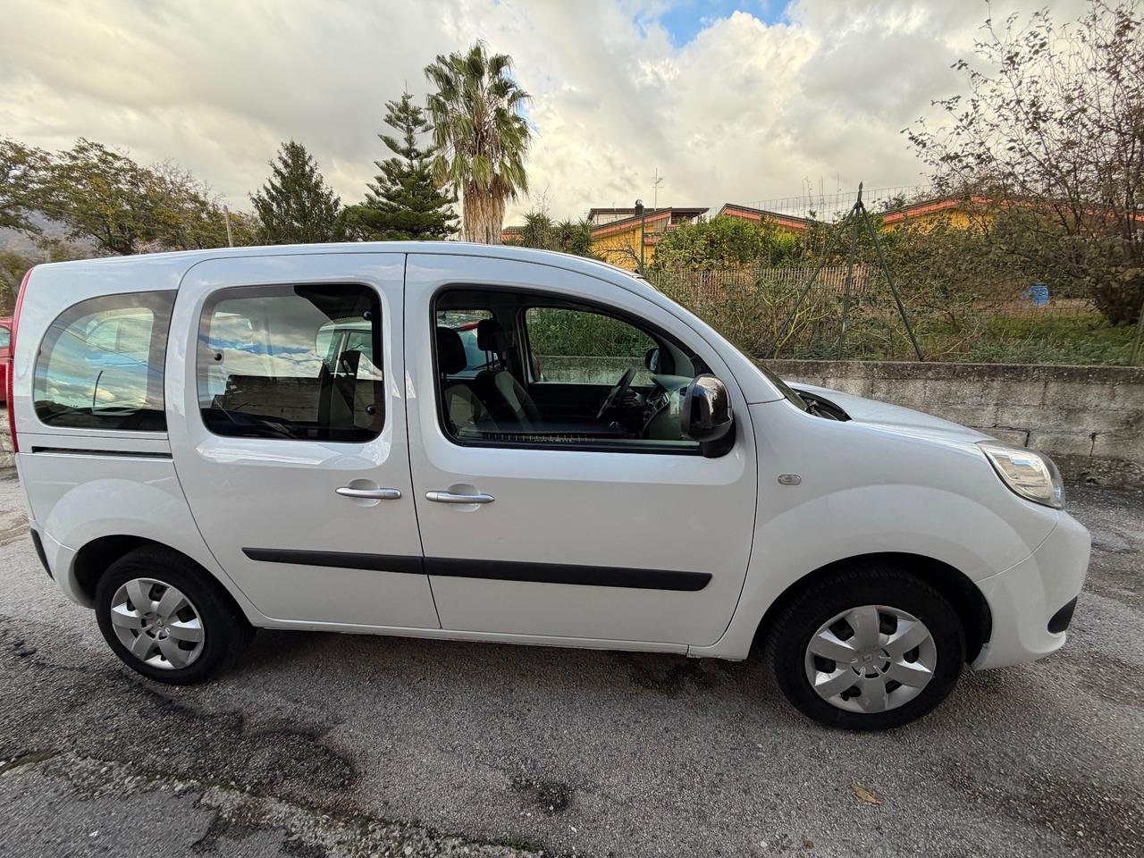 Renault Kangoo Blue dCi 8V 115CV 5 porte Limited