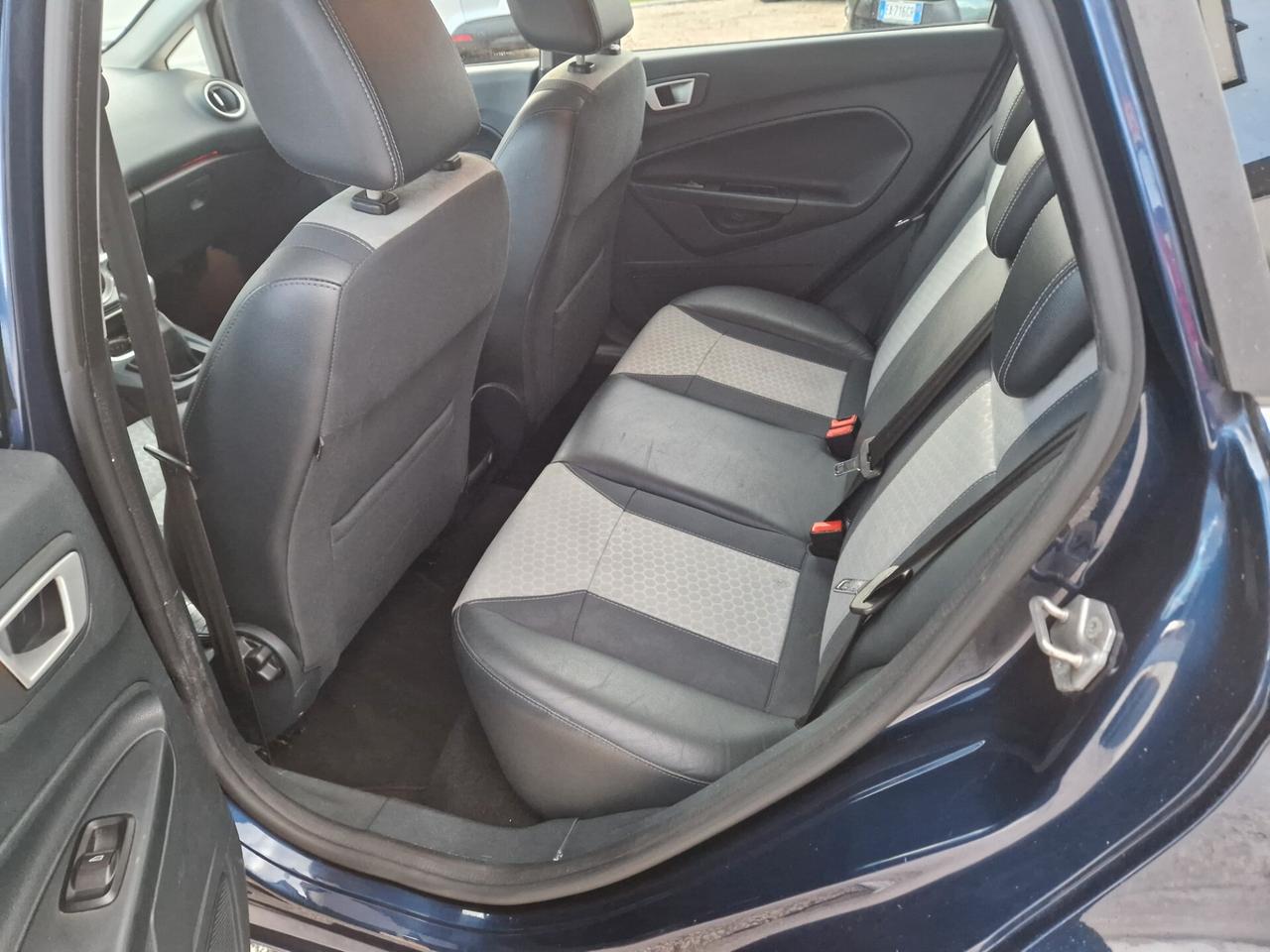 Ford Fiesta Ikon 1.6 TDCi 95CV 5 porte