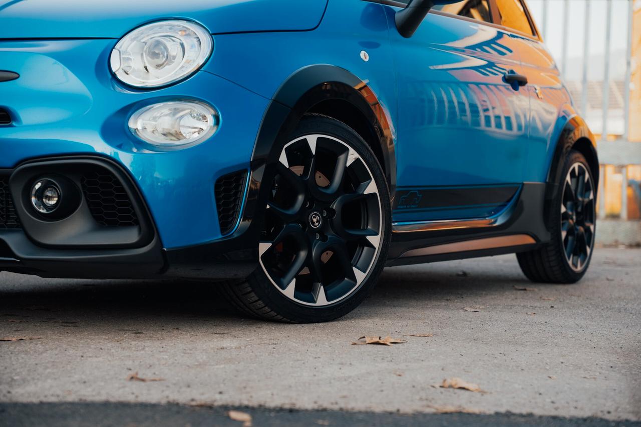 Abarth 695 1.4 Turbo T-Jet 180 CV