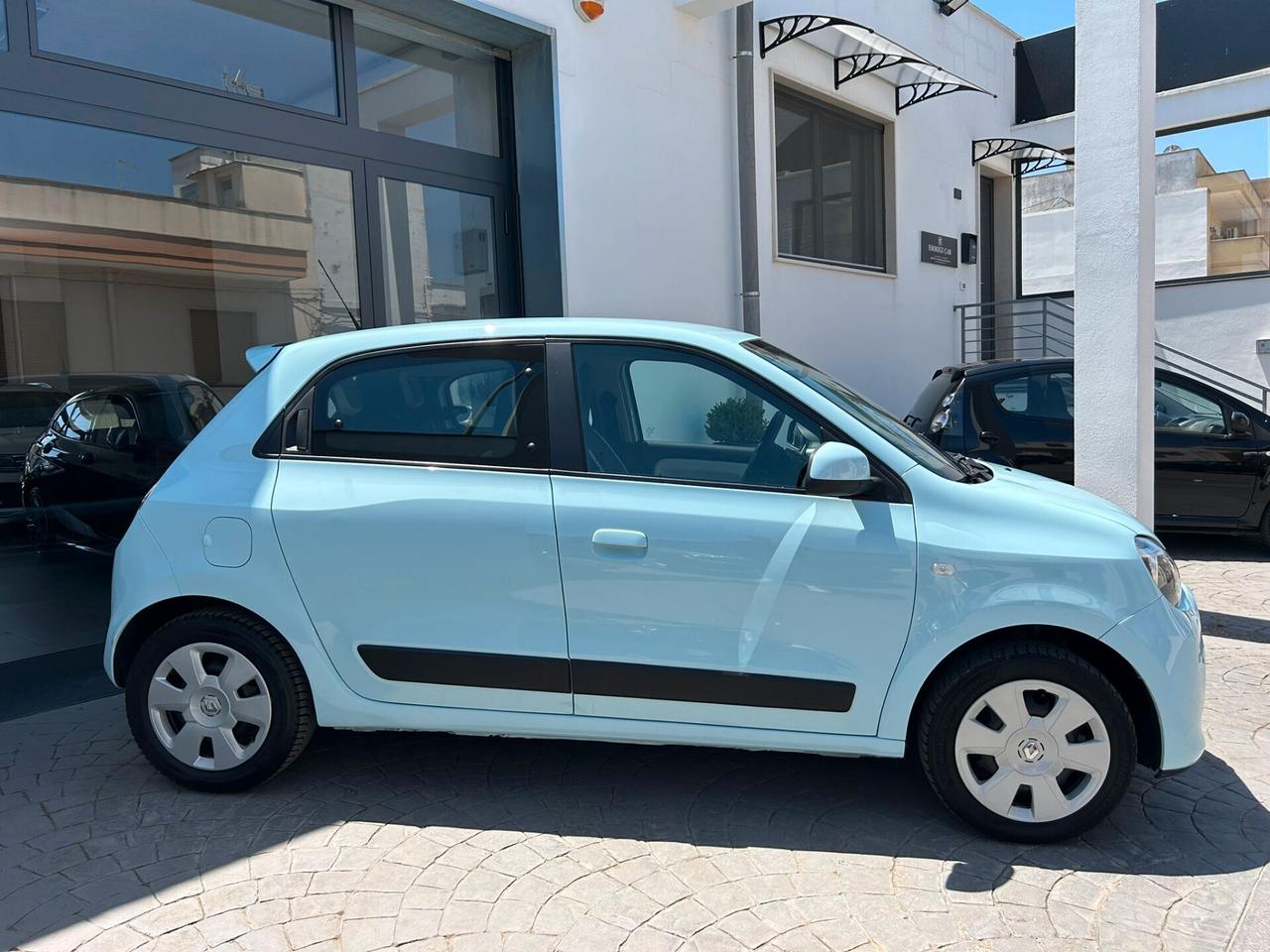 Renault Twingo 1.0 51 Kw LIVE - 2014