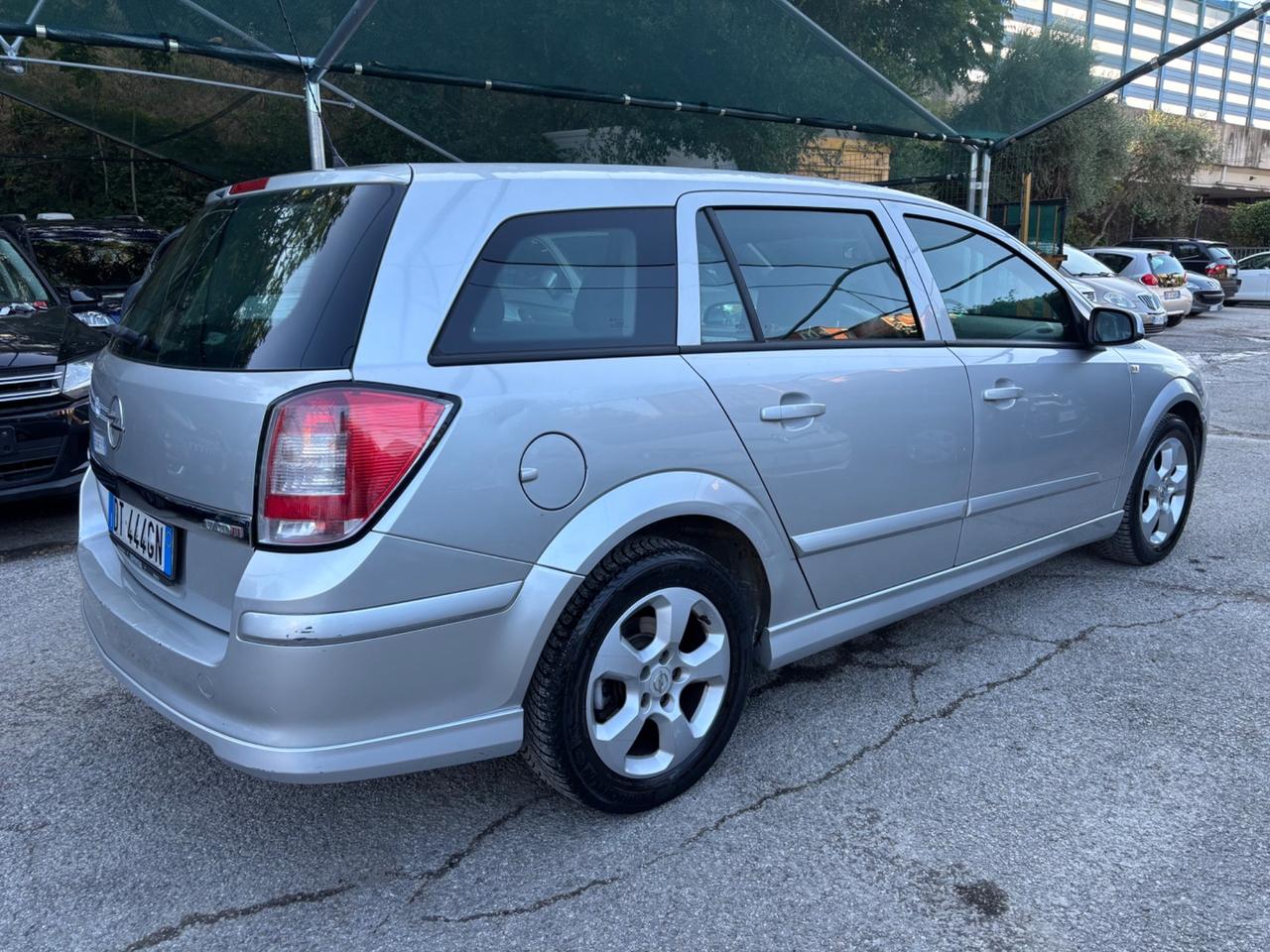 Opel Astra 1.7 CDTI 125CV Cosmo SW OK NEOPATENTATI