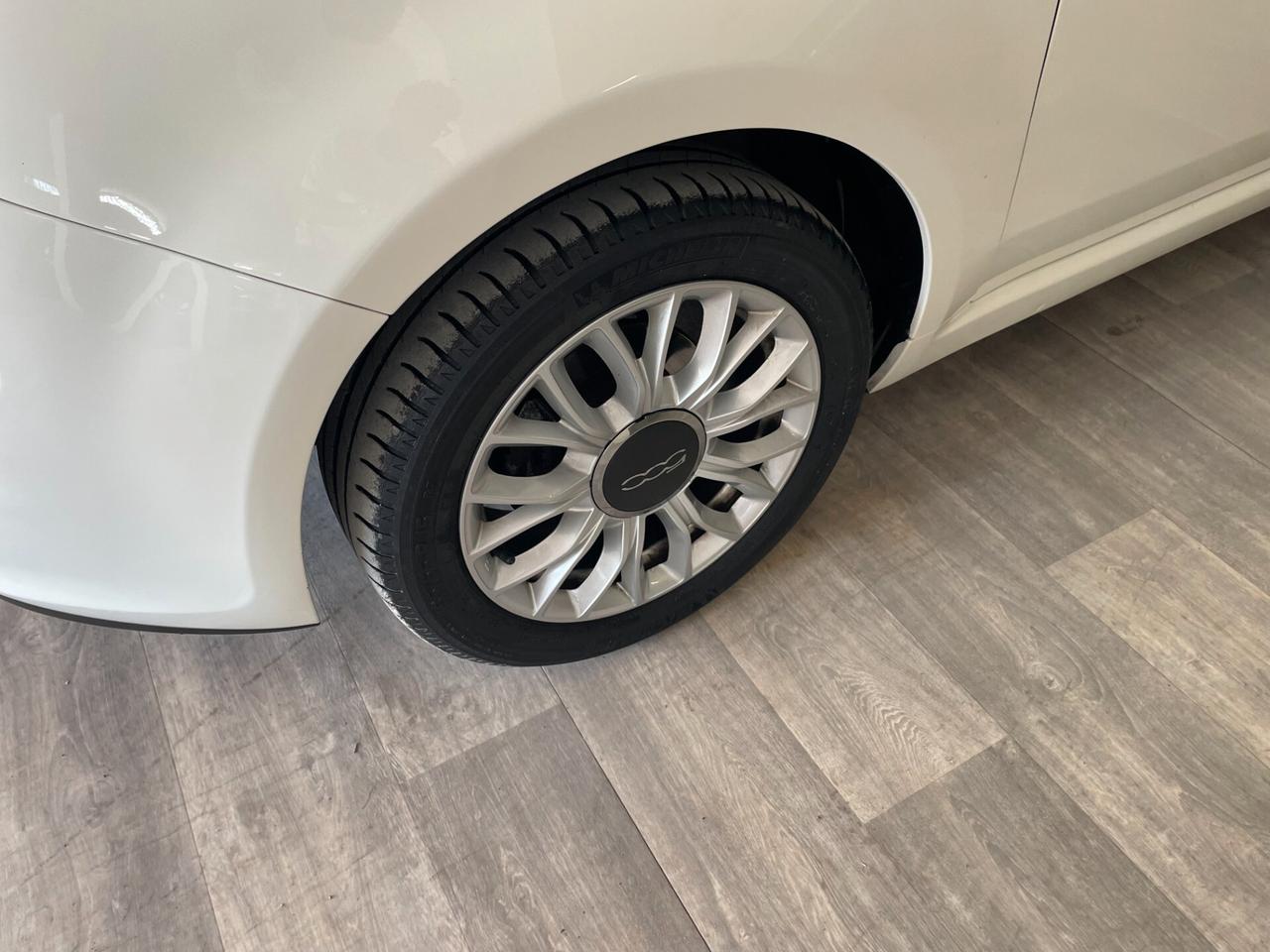 Fiat 500 1.2 Lounge 102.000 km! Tetto Neopatentati