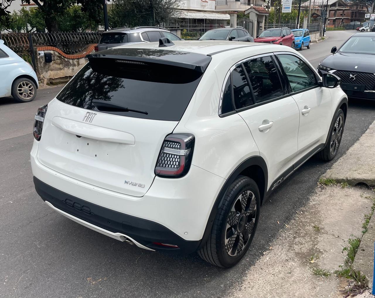 FIAT 600 1.2 Hybrid 110CV DCT LA PRIMA