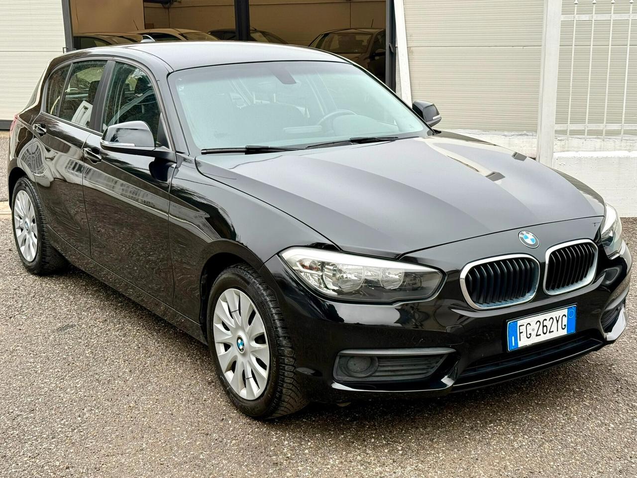 Bmw 116 116d 5p. Automatica Sport