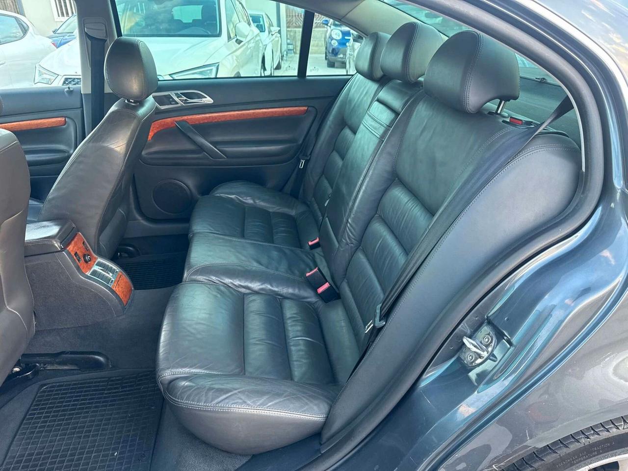Skoda Superb 2.0 TDI 140CV -PELLE-TETTO