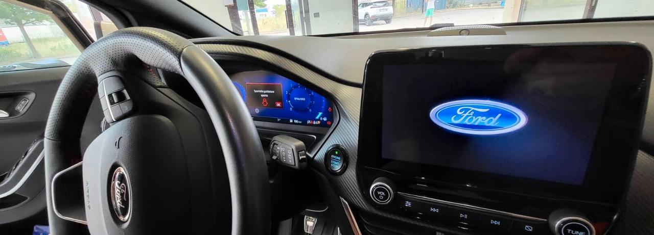 Ford Puma 1.0 EcoBoost Hybrid 125 CV S&S ST-Line- km 54.400- garanzia 12 mesi estendibile fino a 36 mesi.