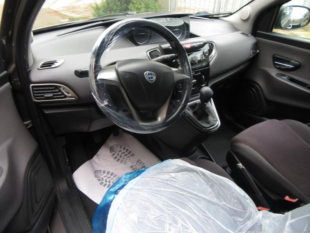 Lancia Ypsilon 1.3 mjt Silver s&s 95cv