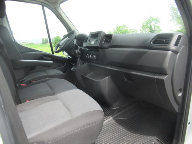Nissan Interstar 2.3 dCi 135cv P.M.T.M. (L2H2)