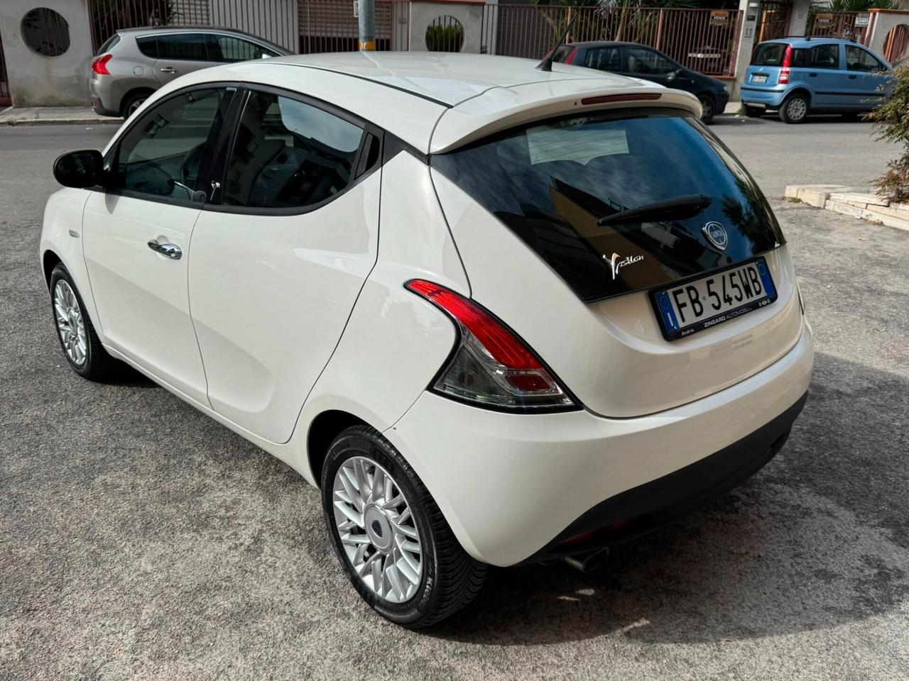 LANCIA YPSILON 1.2 BENZINA GOLD CERCHI PERFETTA