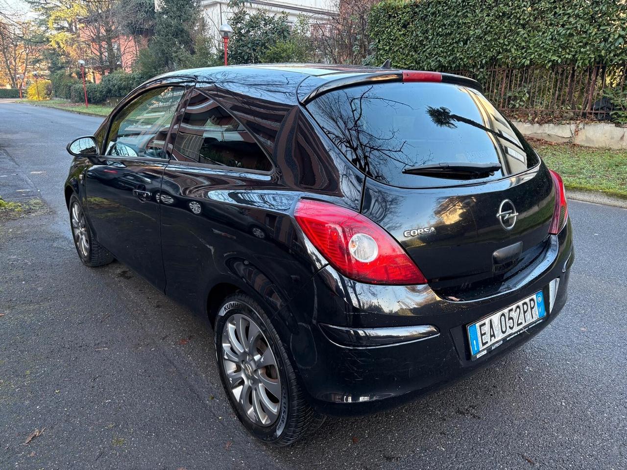 Opel Corsa 1.0 12V 3 porte Club