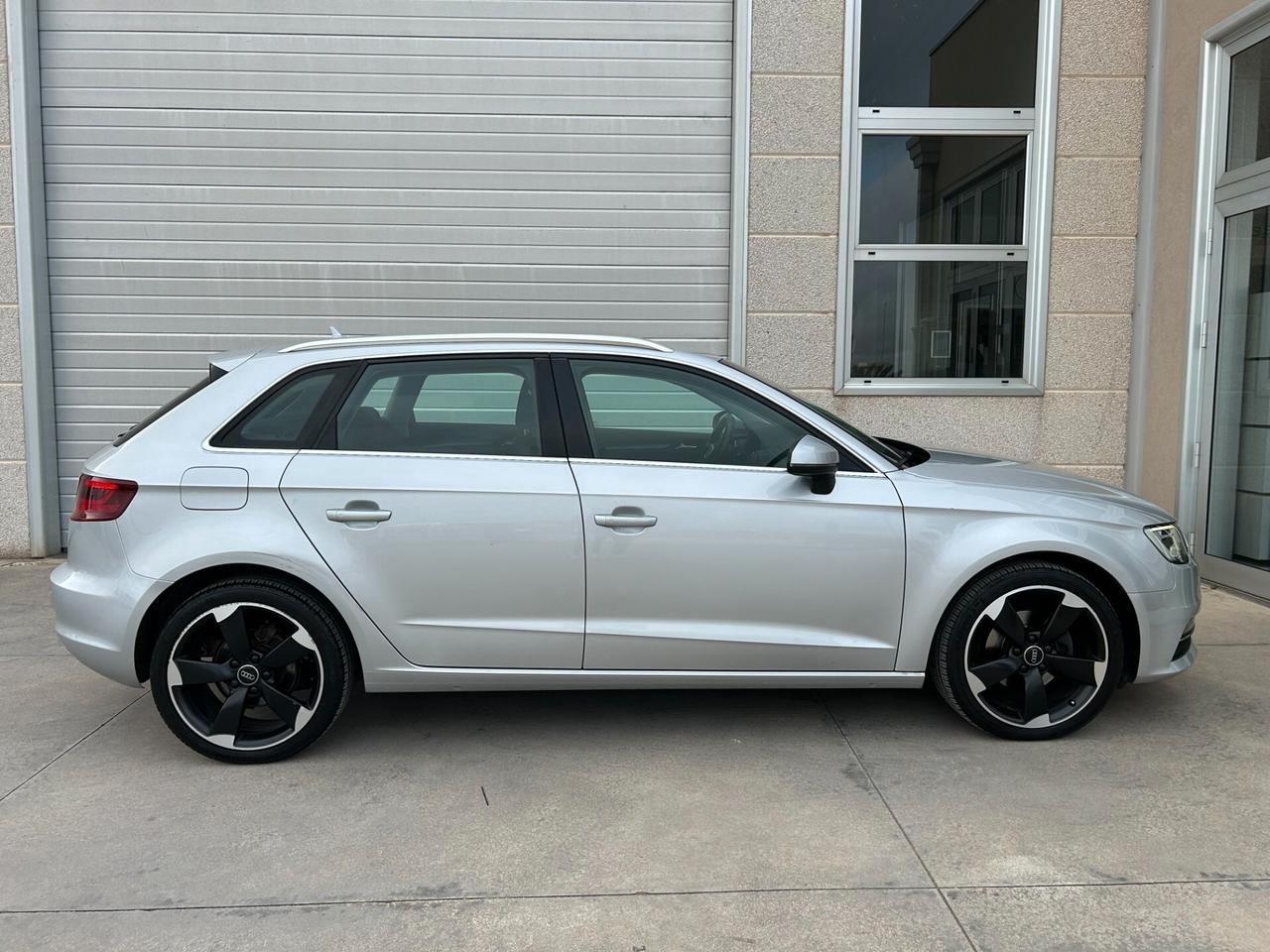 Audi A3 1.6 TDI 105CV Ambition