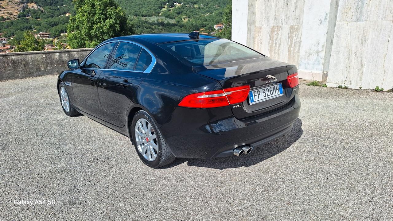 Jaguar XE 2.0 D 180 CV aut. Prestige