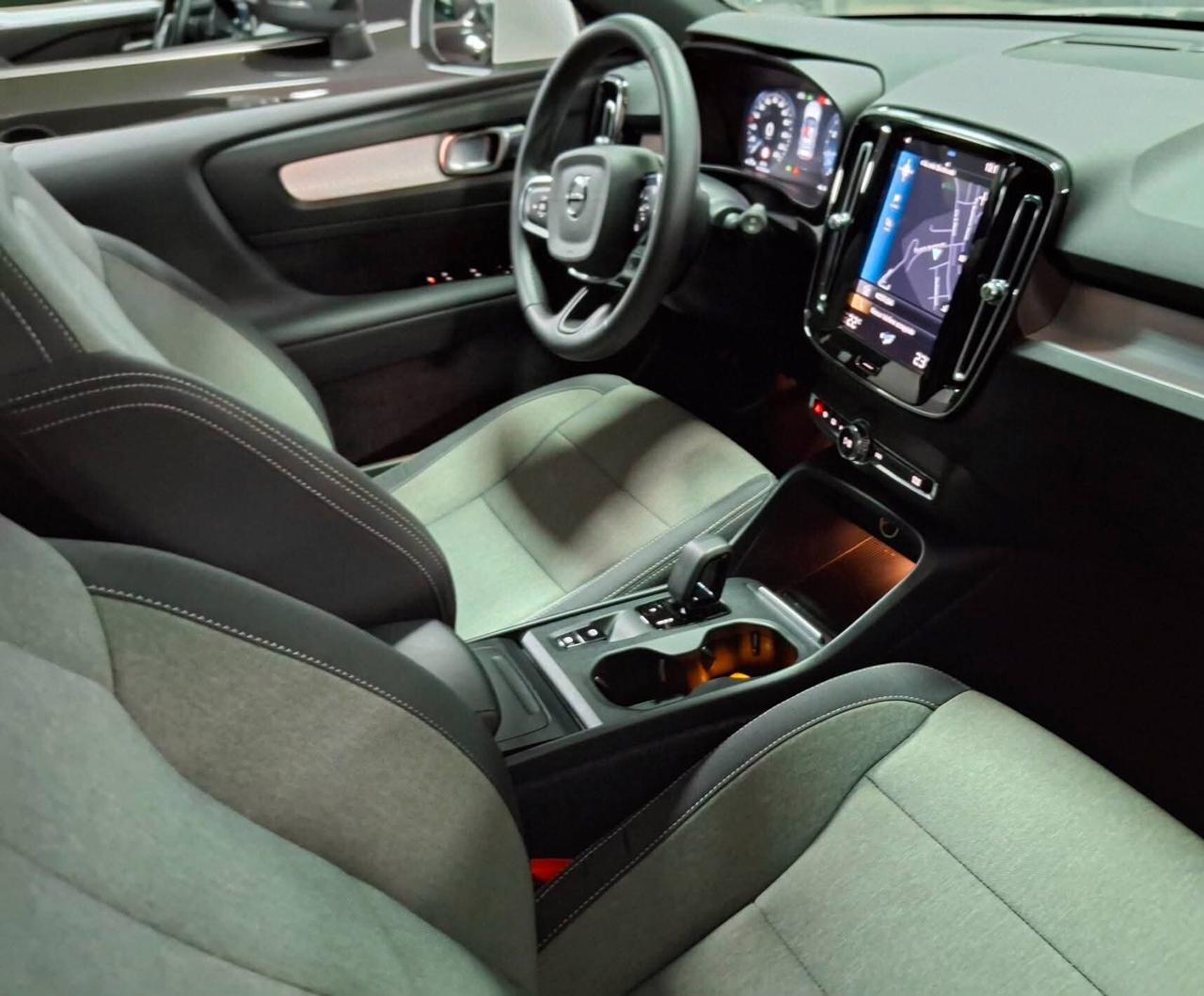 Volvo XC40 automatica 38.000km full optional