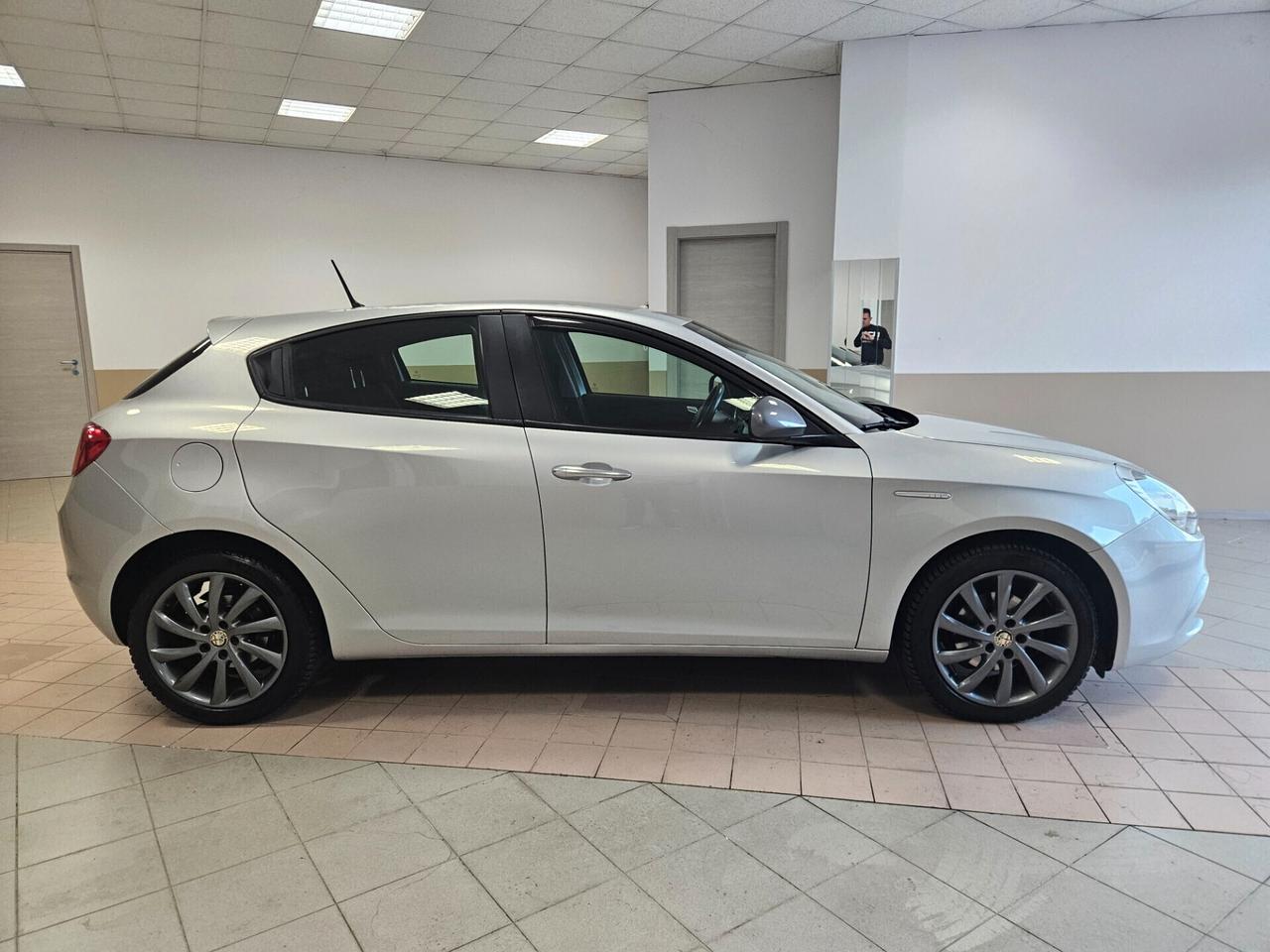 Alfa Romeo Giulietta 1.6 JTDm-2 105 CV Exclusive