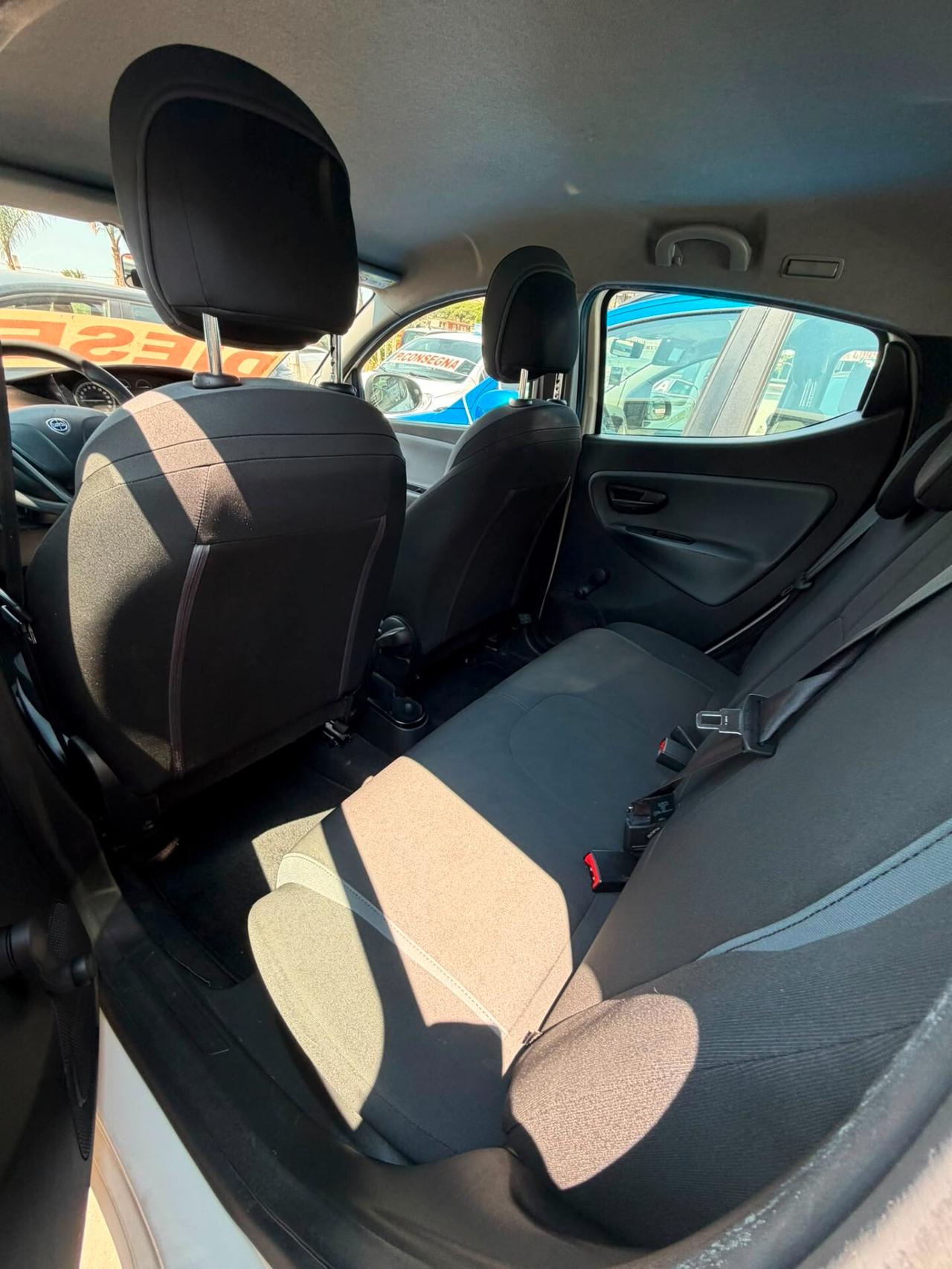 Lancia Ypsilon 1.3 MJT 16V 95 CV 5 porte S&S Elle