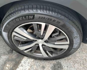 Peugeot 3008 Allure Pack AT8 1.5 BlueHDI 130cv “IN ARRIVO”