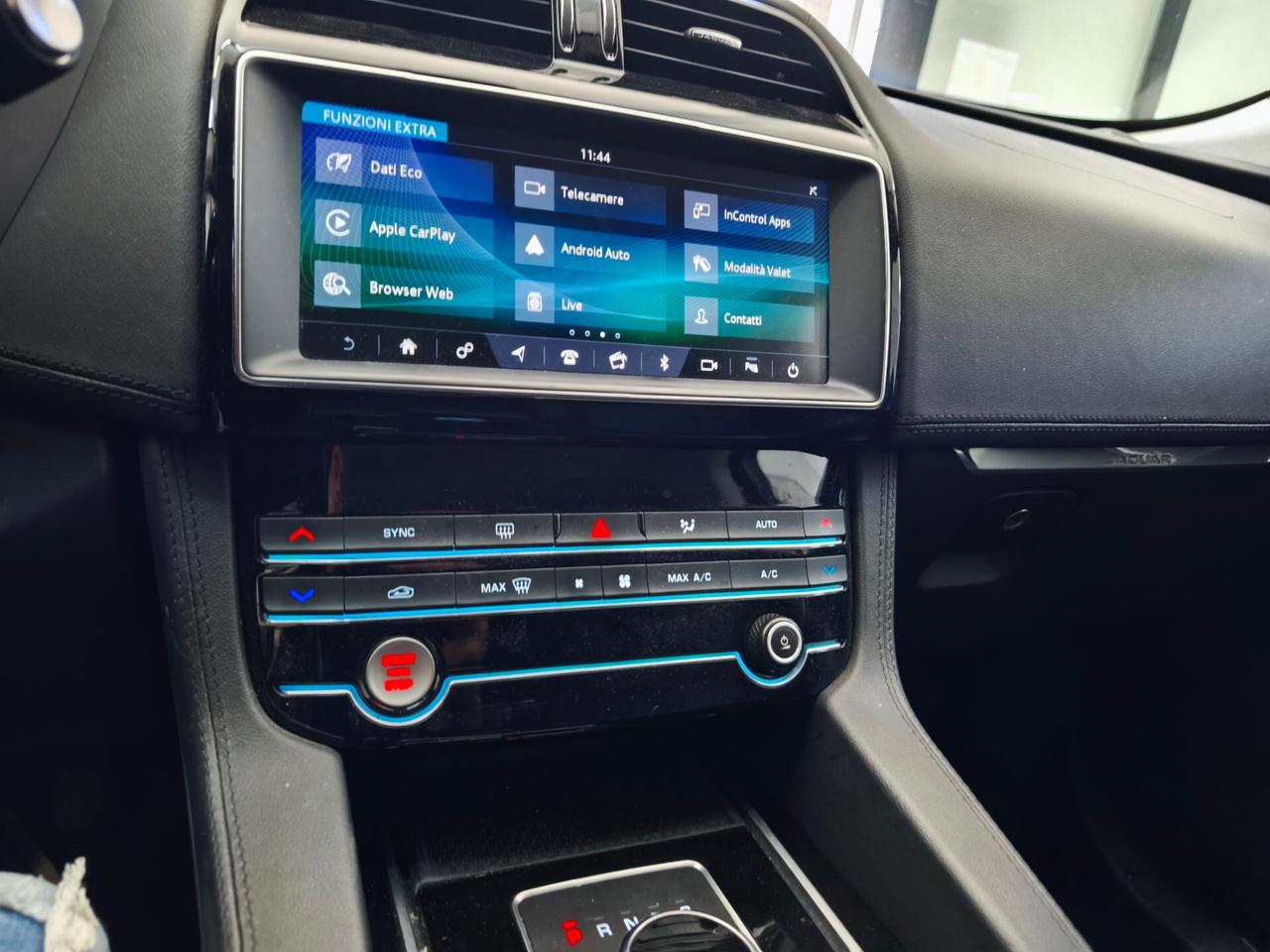 Jaguar F-Pace 2.0 D 180 CV AWD aut. Prestige