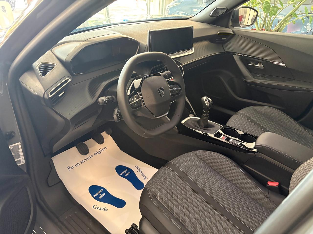 Peugeot 2008 Allure 1.2 bz 100cv - KMO