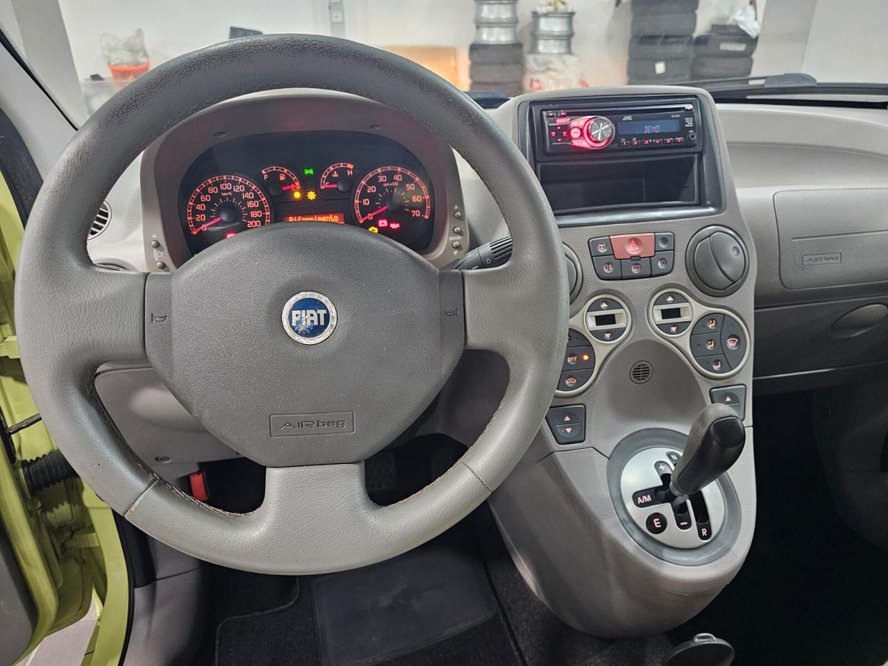 NUOVA FIAT PANDA EMOTION 1.2 DUALOGIC BENZ 60CV - CAMBIO AUTOMATICO