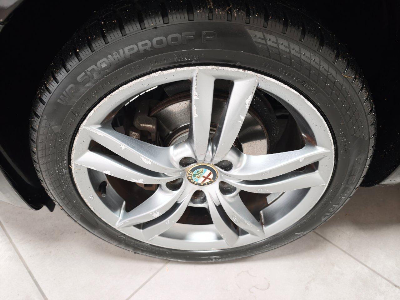 Alfa Romeo Giulietta 1.6 jtdm Distinctive 120cv LEGGI