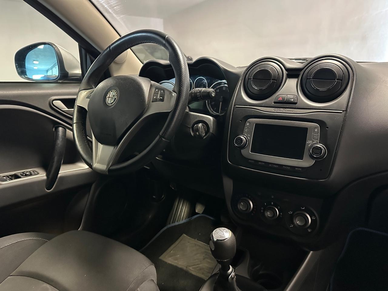 ALFA ROMEO MITO 1.4 NEOPATENTAI 78CV S&S Distinctive