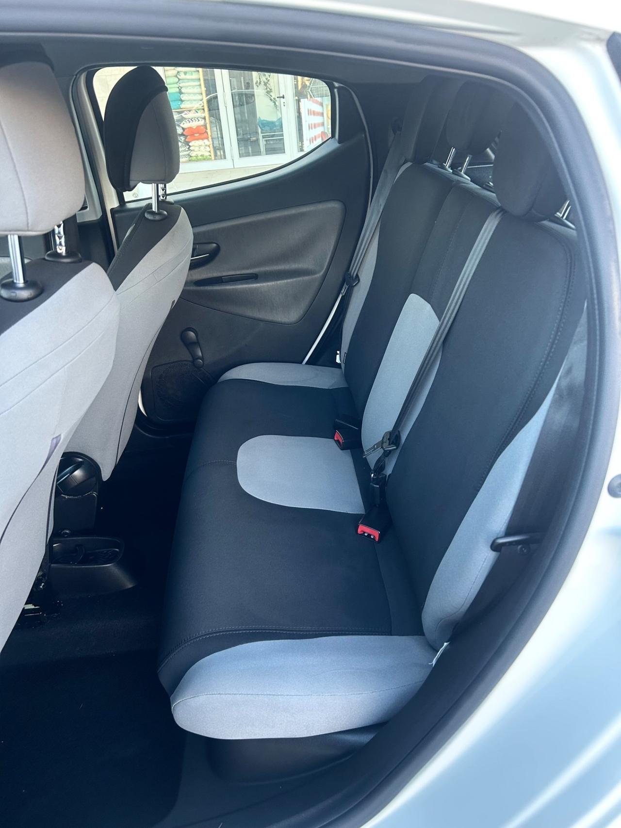 Lancia Ypsilon 1.2 69 CV 5 porte Elle