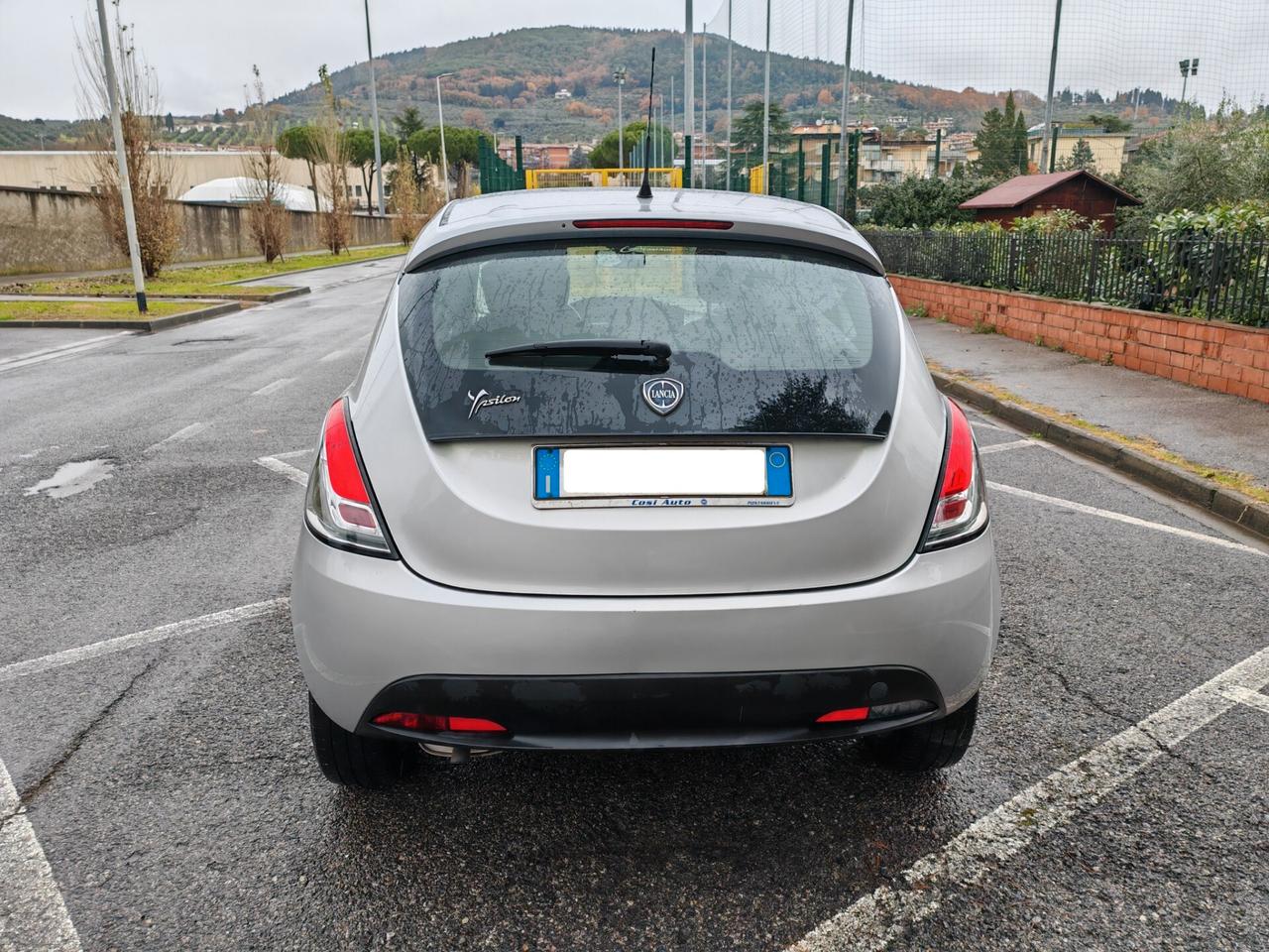 Lancia Ypsilon 1.2 69 CV 5 porte GPL Ecochic Silver