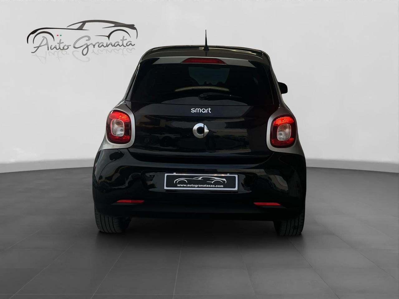 Smart ForFour 1.0 71cv Prime AUT. NEOPATENTATI SOLI 65.000KM!