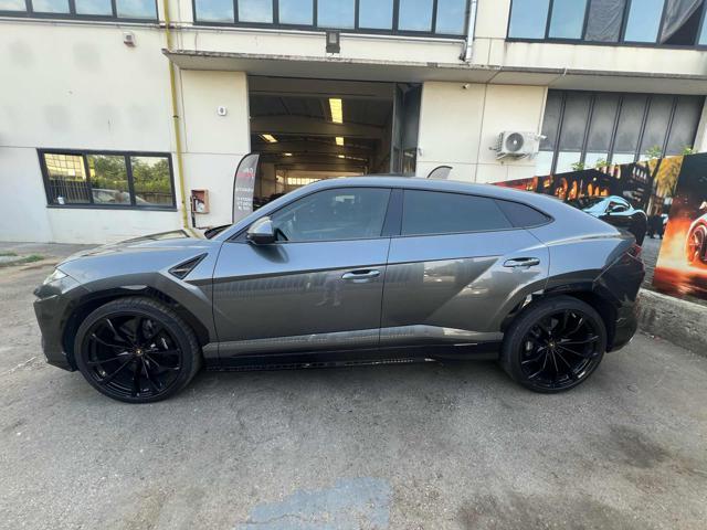 LAMBORGHINI Urus 4.0