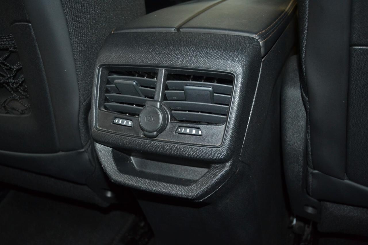 Peugeot 3008 BlueHDi 130CV GT-Line Navi/Pelle/Xenon/UNIPRO