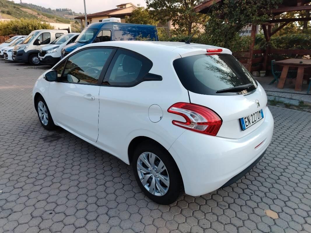 Peugeot 208 1.4 hdi 8v Active 5p