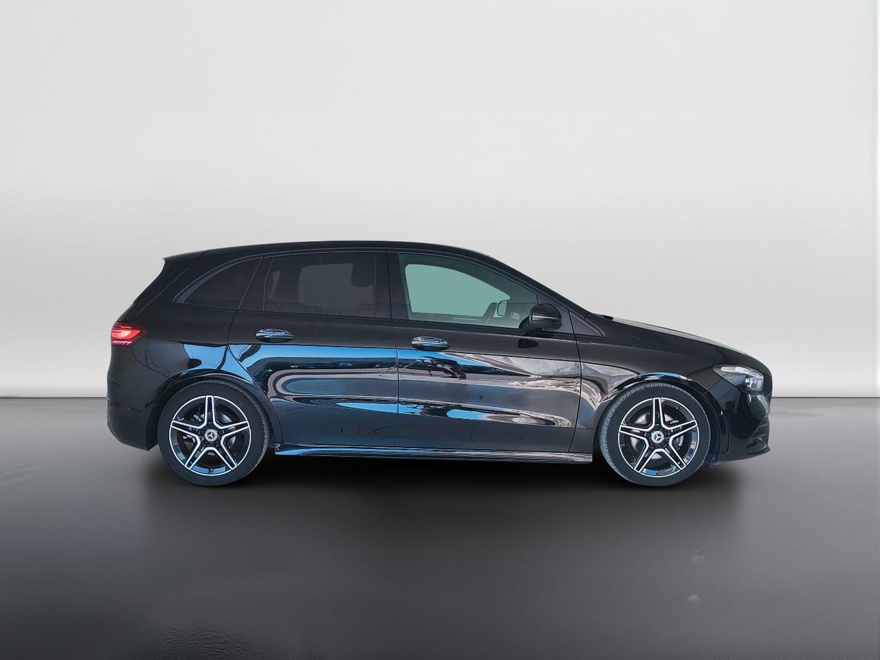 Mercedes-Benz Classe B - W247 2023 - B 180 d AMG Line Advanced Plus auto