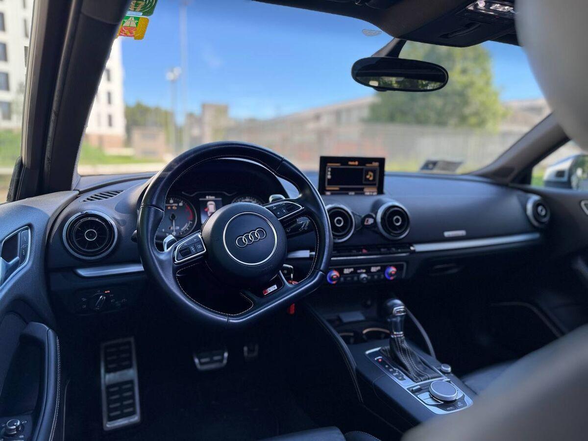 Audi S3 Sportback S3 2.0 tfsi quattro s-tronic