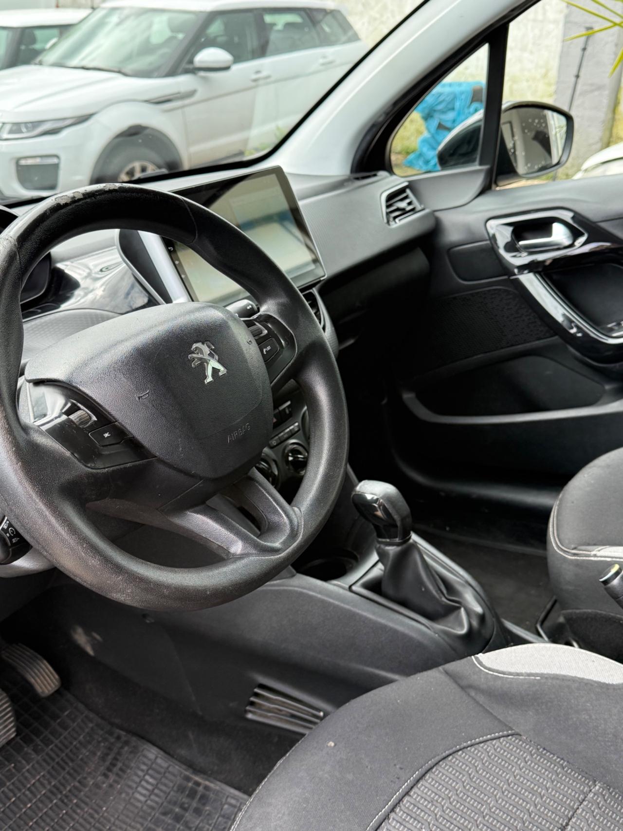 Peugeot 208 1.4 HDi 68 CV 5 porte