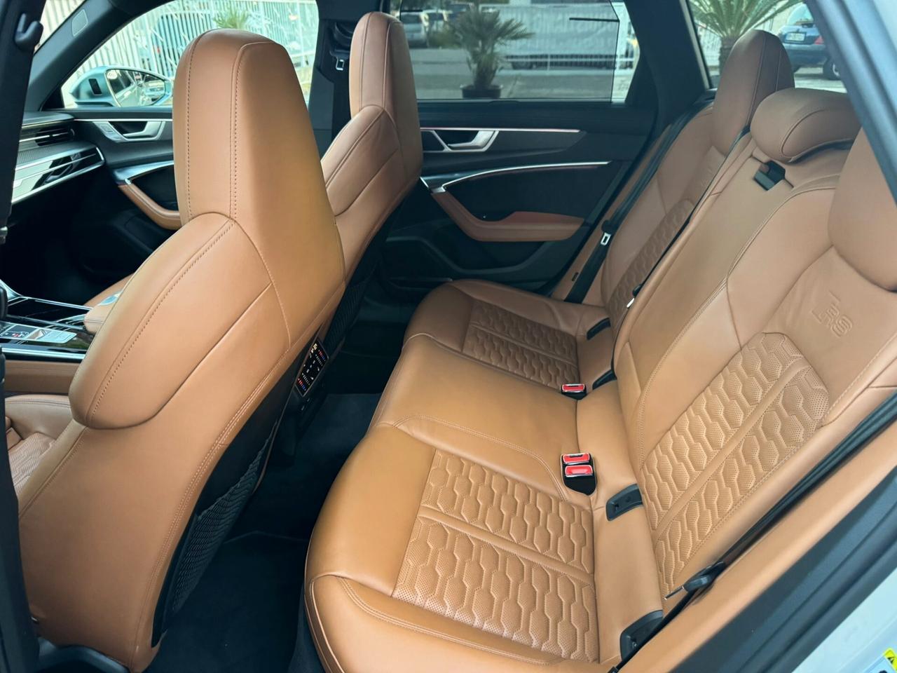 AUDI RS6 4.0 600cv EXTRA FULL 21 (PERMUTO)