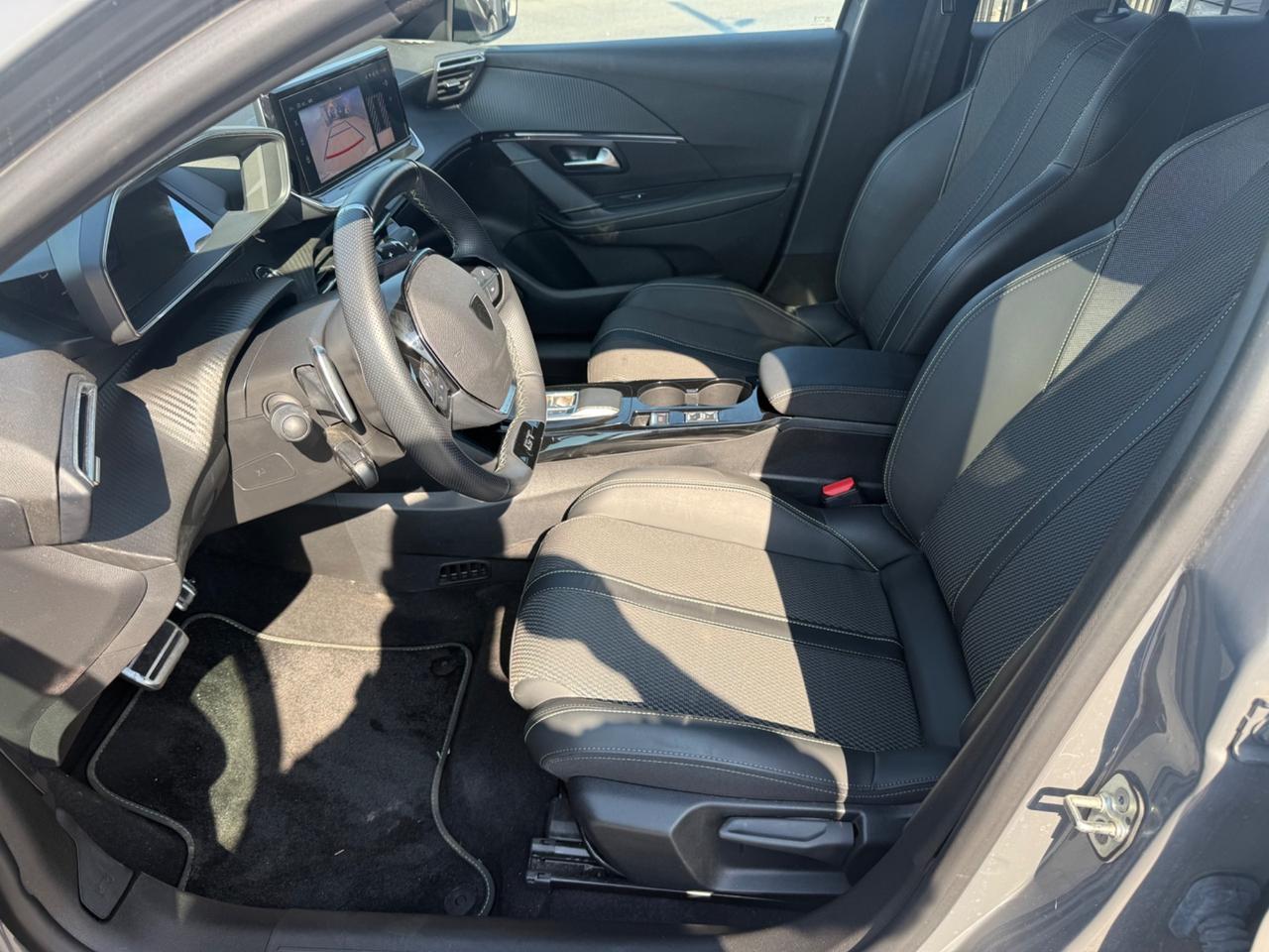 Peugeot 208 Hybrid 145 e-DCS6 GT Grigio Selenium