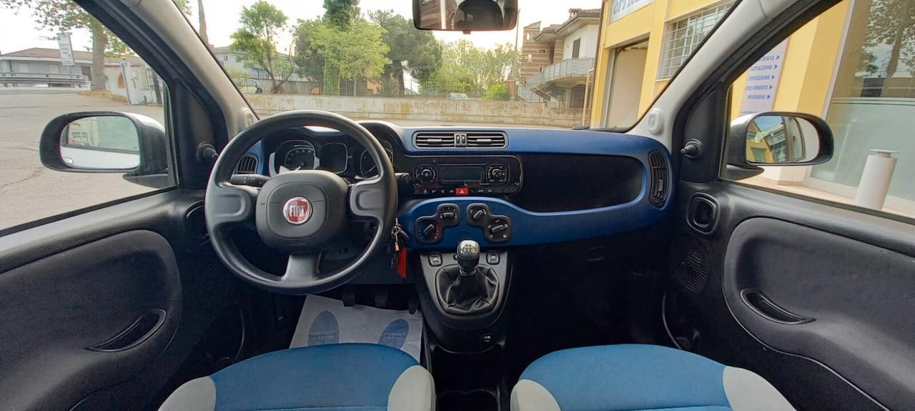Fiat Panda cc. 1.242 Benzina 69 CV. 4 Cilindri 5 Porte 5 Posti Euro 6B Utilizzabile anche per i Neopatentati.
