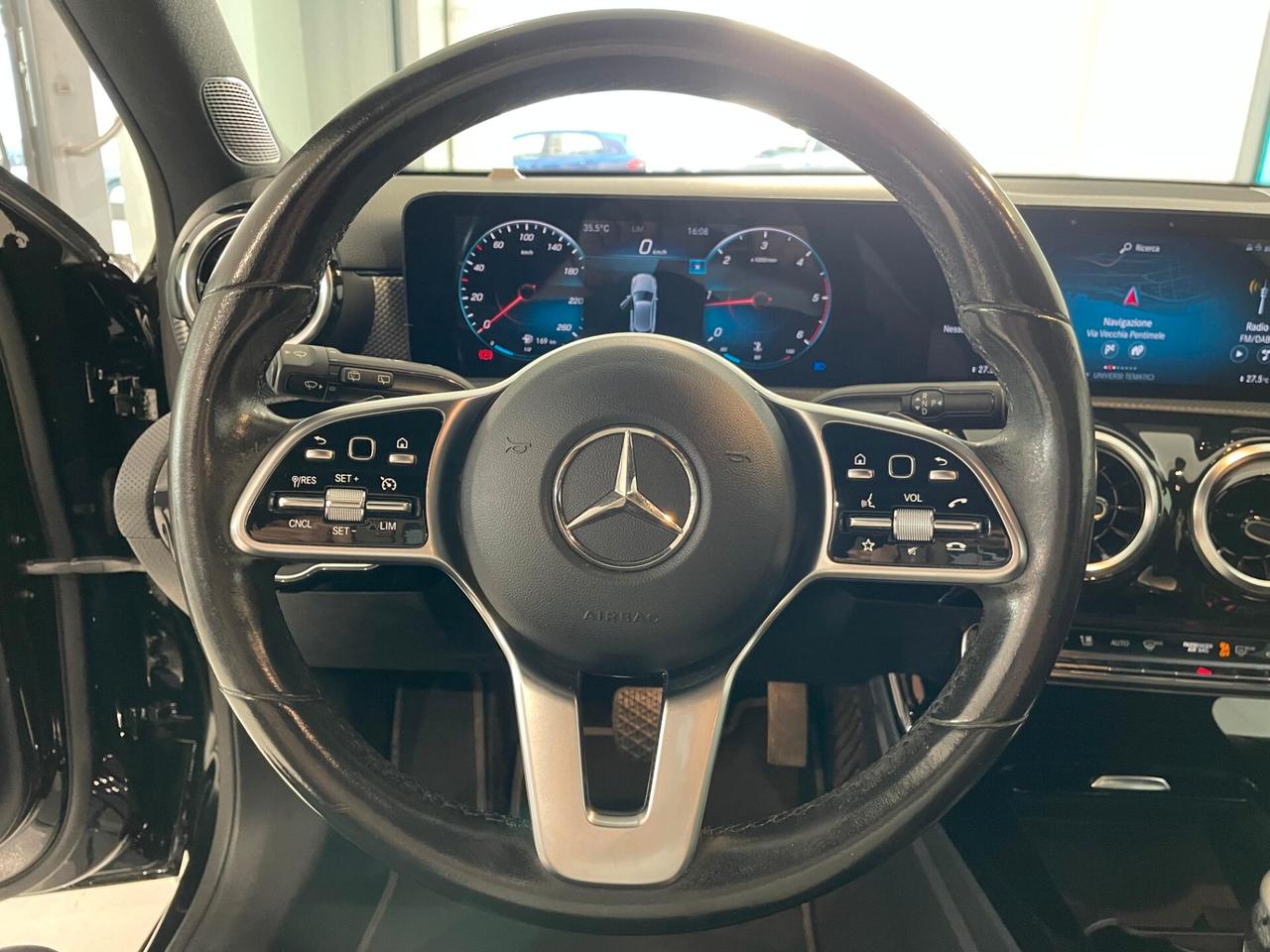 Mercedes-benz A 180 d Automatic Premium