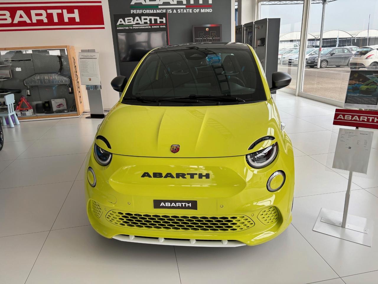 Abarth 500e Scorpionissima