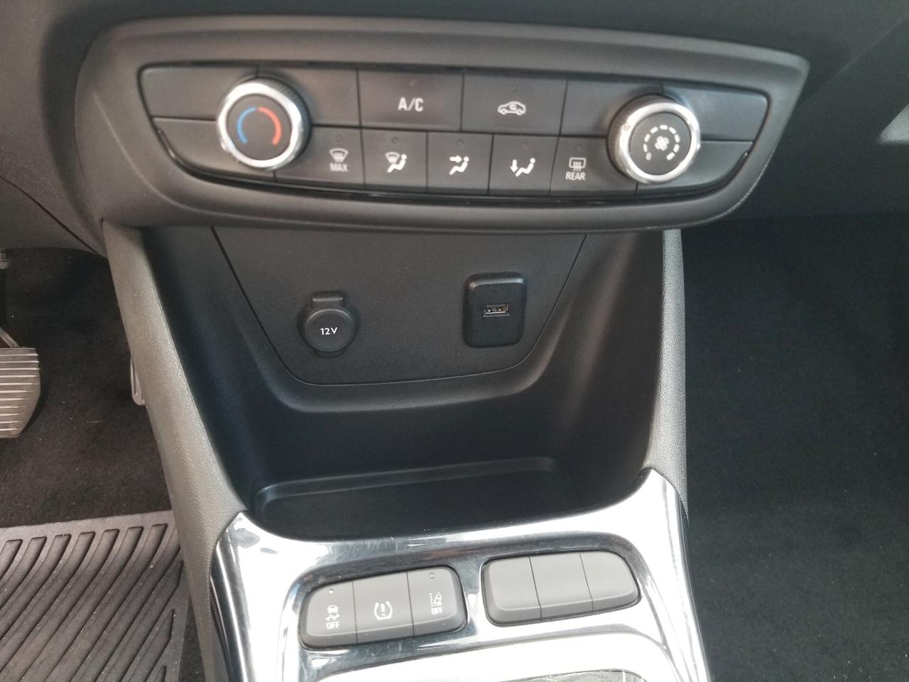 Opel Crossland X 1.2 12V