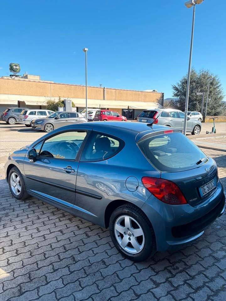 Peugeot 207 1.4 HDi 70CV 3p. X Line
