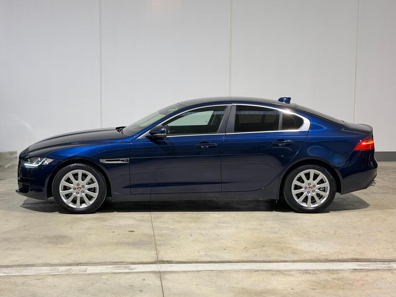 Jaguar XE 2.0 D 180 CV aut. Prestige