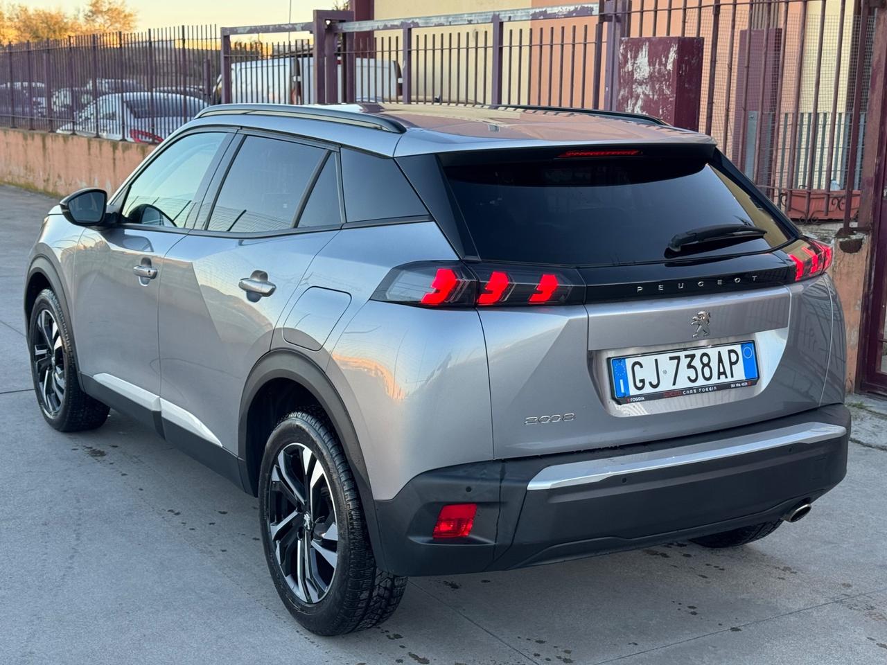 Peugeot 2008 BlueHDi 130 S&S EAT8 Allure