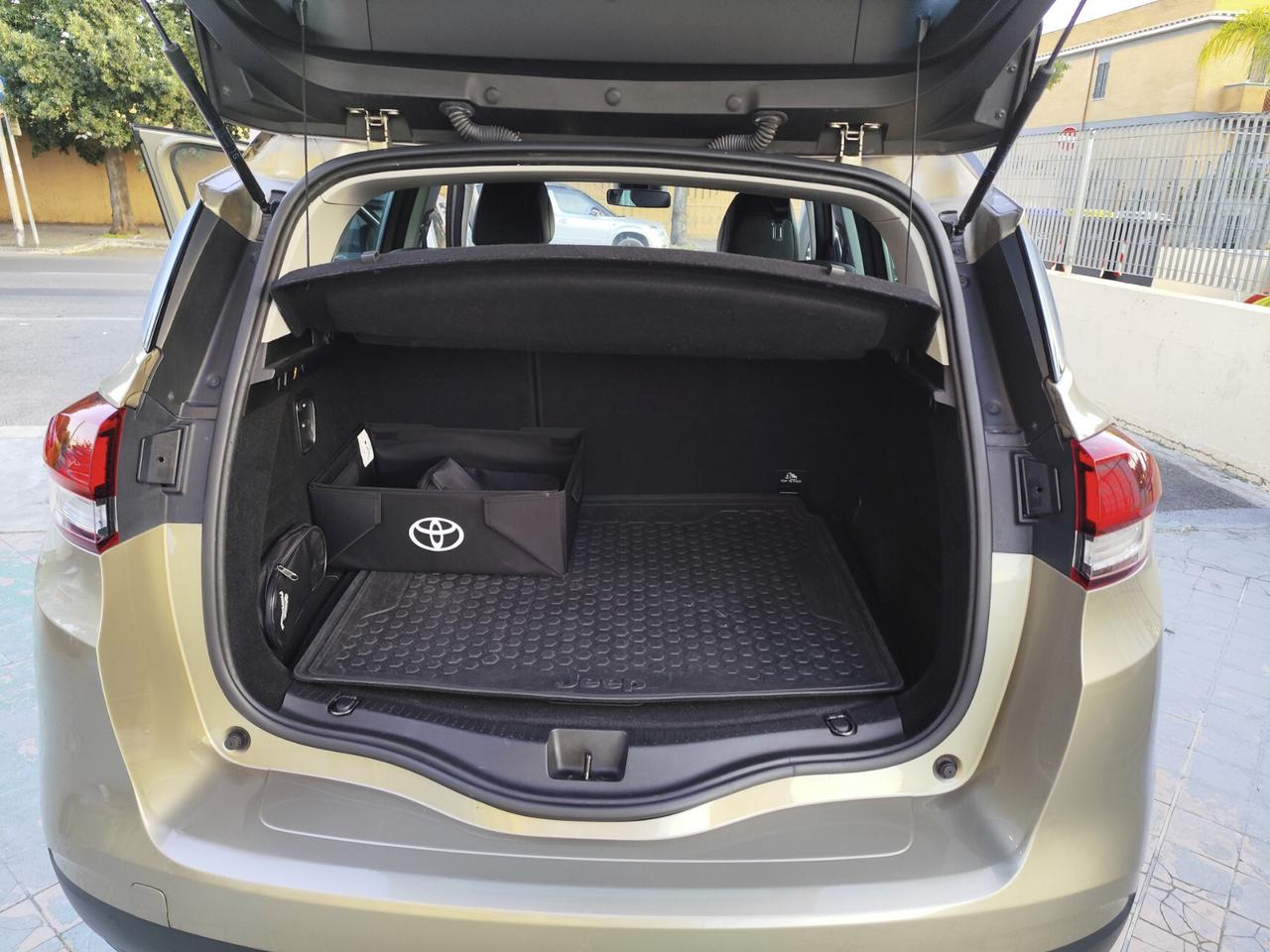Renault Scenic Scénic Blue dCi 120 CV Intens