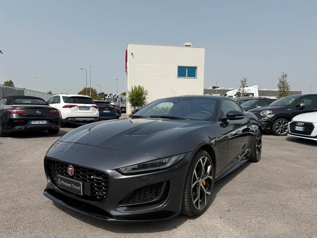 Jaguar F-Type 2.0 aut. Coupé R-Dynamic Black