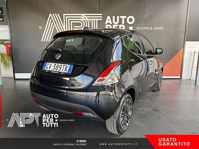 Lancia Ypsilon Ypsilon 1.0 firefly hybrid Silver Plus s&s 70cv