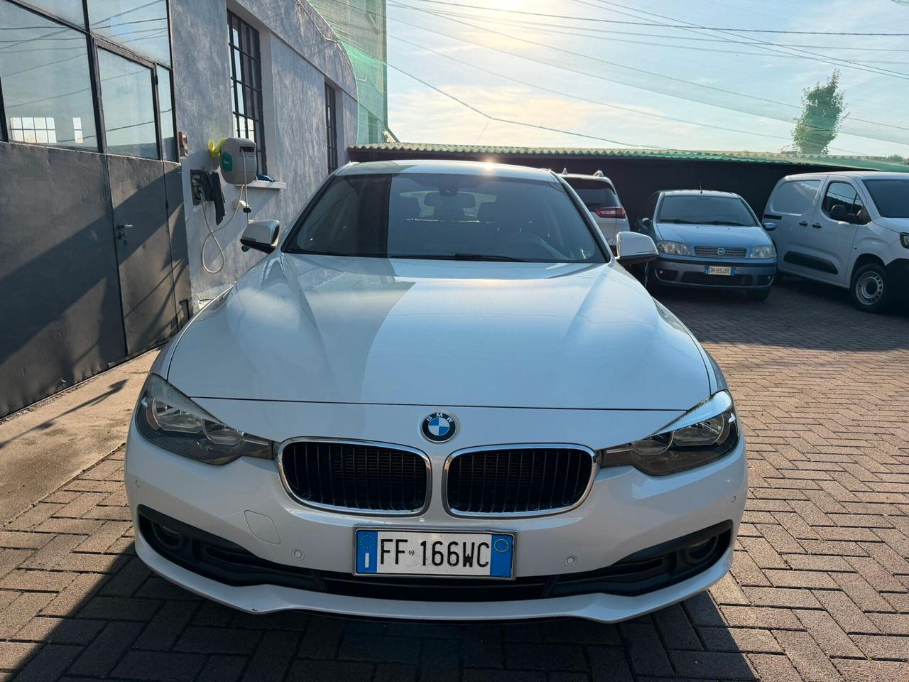 Bmw 318 318d xDrive Touring Sport