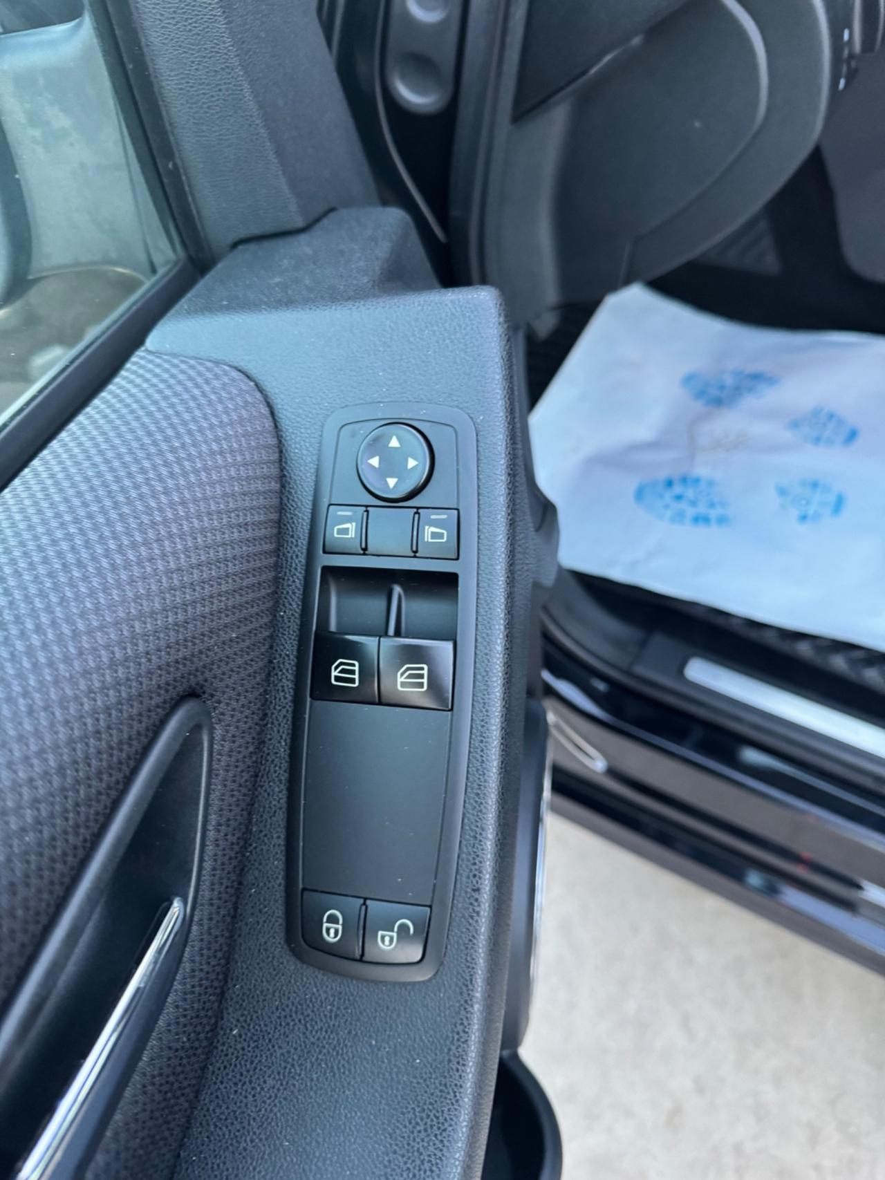 Mercedes-benz A 160 BlueEFFICIENCY Elegance