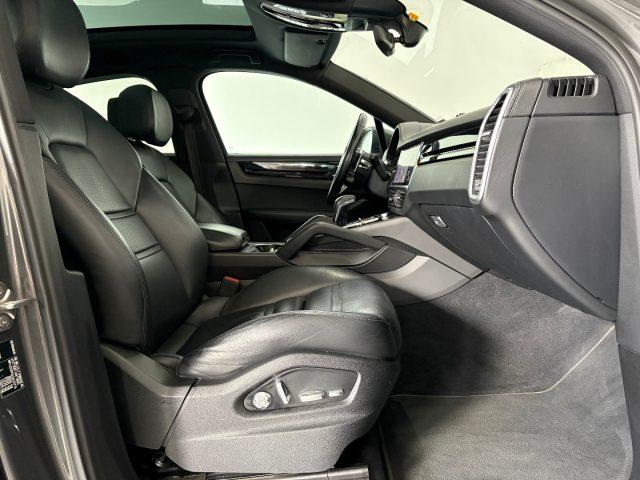 PORSCHE Cayenne Coupé 3.0 V6 E-Hybrid